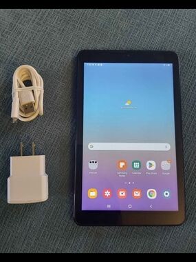 Samsung Galaxy tab Cellular+ WIfi 32GB Unlocked 8 inch tablet